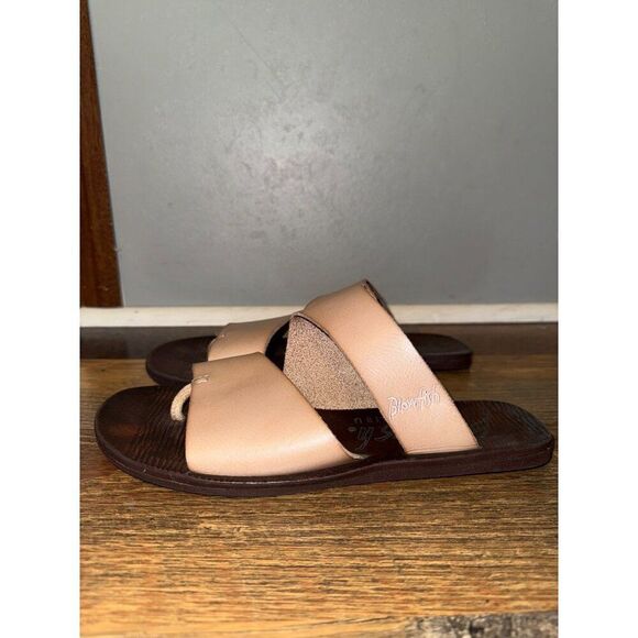Blowfish Tan Leather Slip On Flat Sandals Size 7.5 - Picture 3 of 9